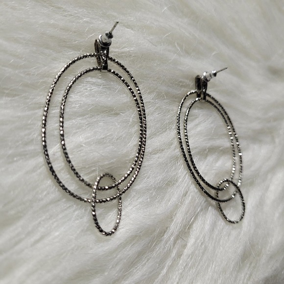 NEW Women's Jewelry Silver Circle Hanging Dangle Hoop Earrings - Picture 4 of 4